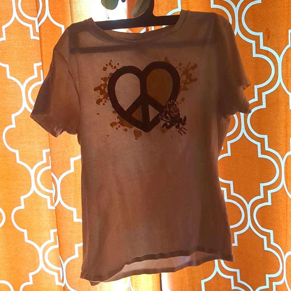 Champagne medium, White with maroon and yellow Sun devil ASU shirt